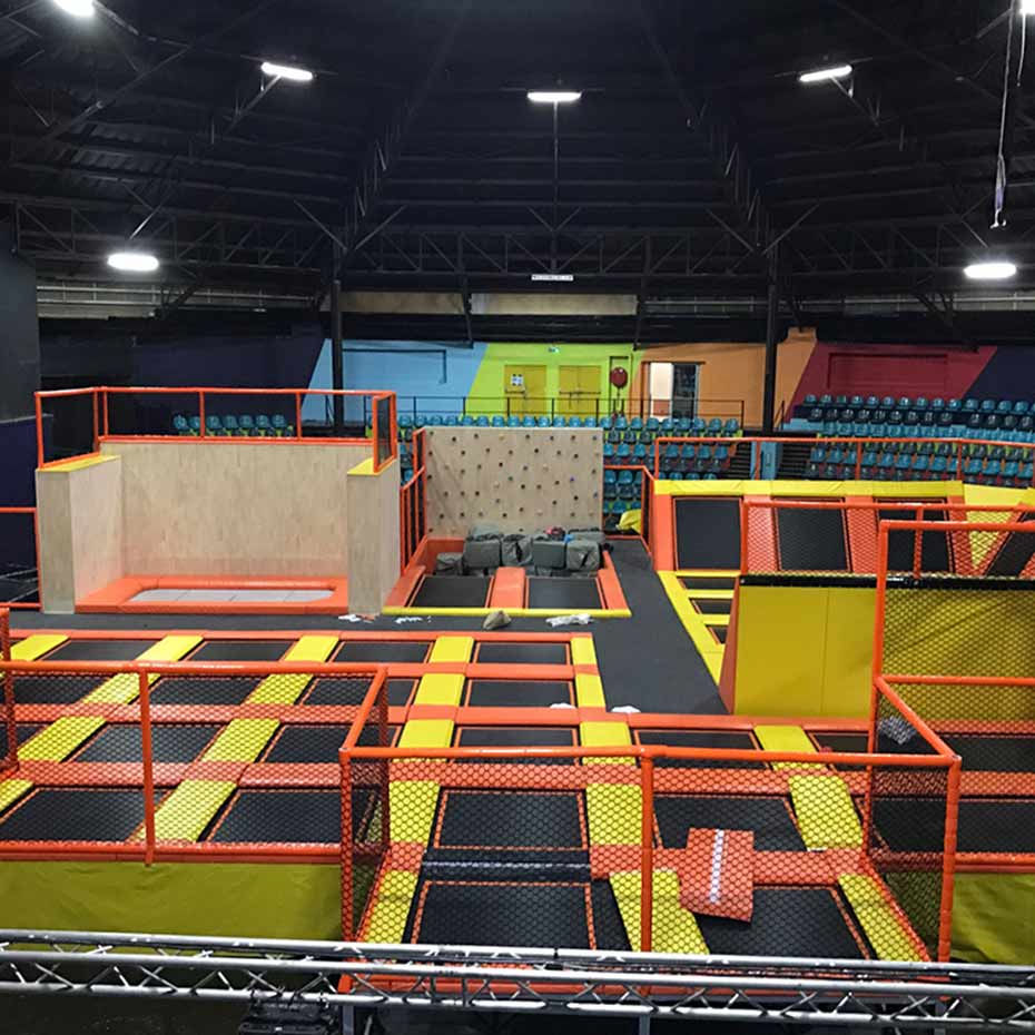 蹦床床运动俱乐部 蹦床床运动俱乐部