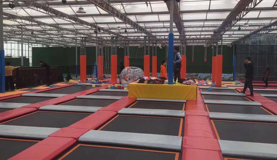 蹦床馆加盟