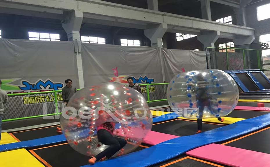 蹦床公园投资要多少钱