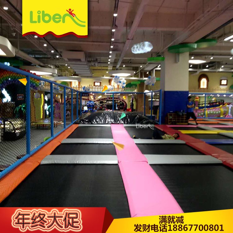 室内儿童大型蹦蹦床乐园