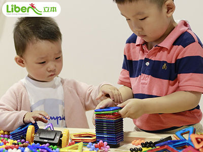 如何正确的选择儿童室内游乐设施厂家？