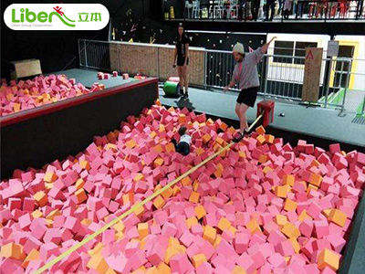 万象城蹦床主题公园案例