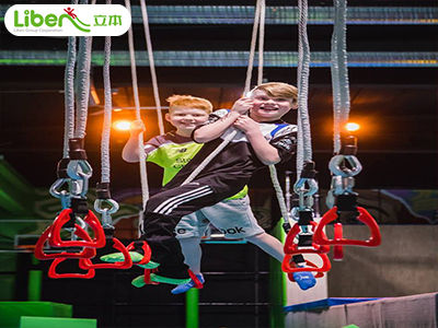 国内超火的的蹦床主题公园，多乐岛在现精彩