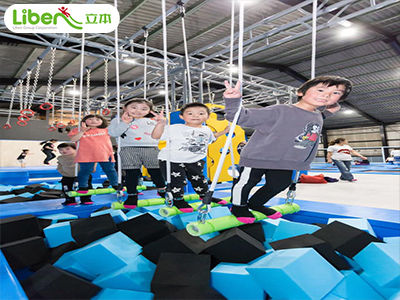 蹦床公园店长的职务是什么，对场馆的管理工作要求有哪些?