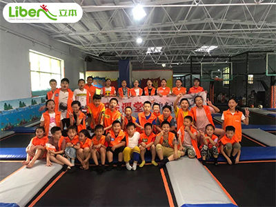 蹦床公园新生消费主力：00后的消费特点