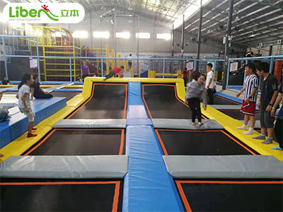 SKY ZOOM亲子蹦床体验馆案例