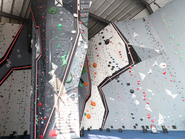 攀岩墙的分类